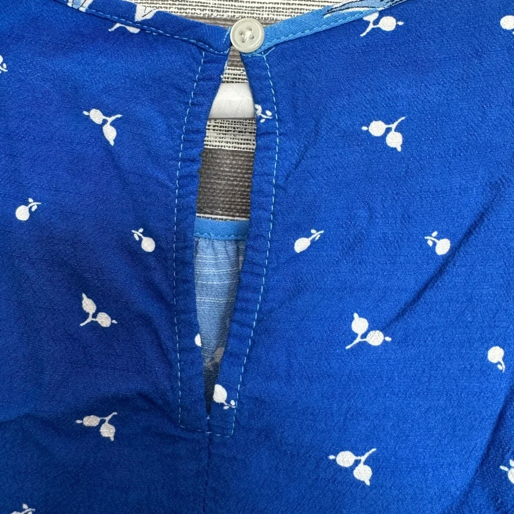 LOFT Blue Floral Sleeveless Top - Picture 3 of 3